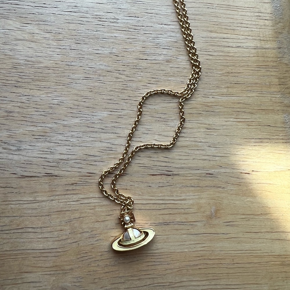 Vivienne Westwood Ariella Orb-charm necklace